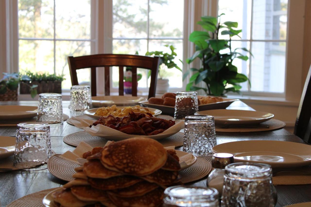 The Hillside B&B. Home W/ Breakfast Service! ウィスコンシン デルズ エクステリア 写真