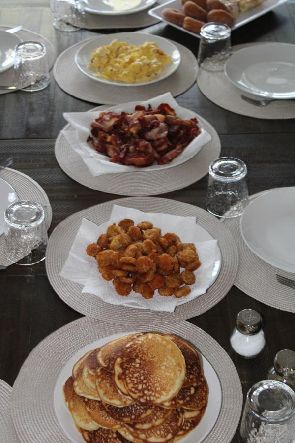 The Hillside B&B. Home W/ Breakfast Service! ウィスコンシン デルズ エクステリア 写真